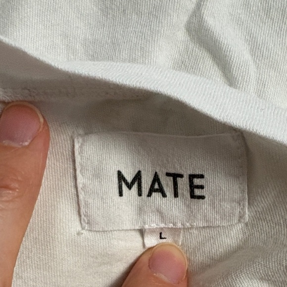 Mate the Label Classic White Women's T-Shirt V-Neck Size Large - Picture 4 of 5